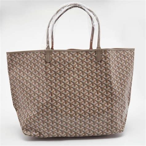 beige goyard bag